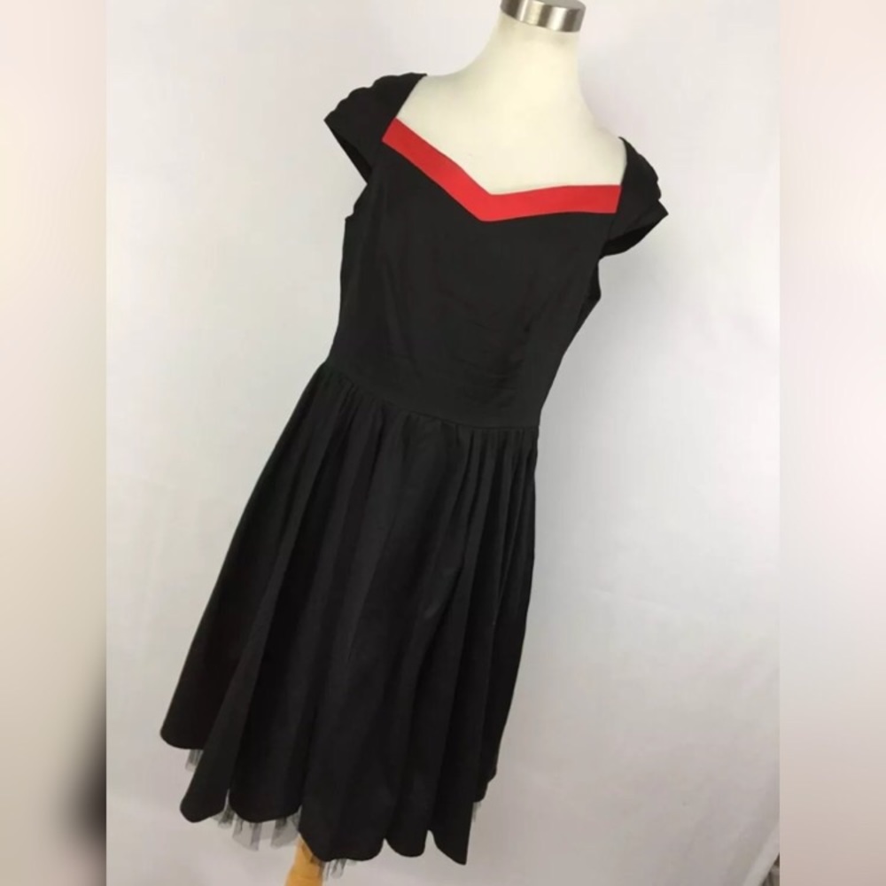 Elegant Black Midi Dress with Red Accent